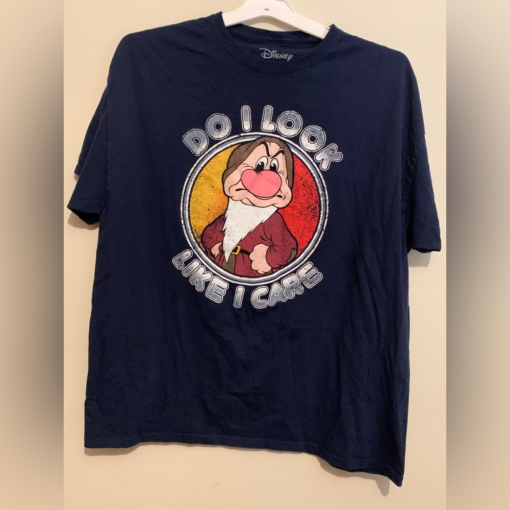 Disney Men's Navy Graphic T-Shirt Grumpy Do I Look Like I Care